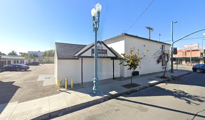 Econo Inn & Suites — photo 1